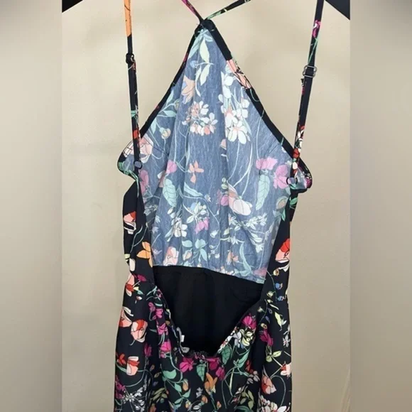 by the way. Floral Backless Mini Dress - Picture 3 of 7